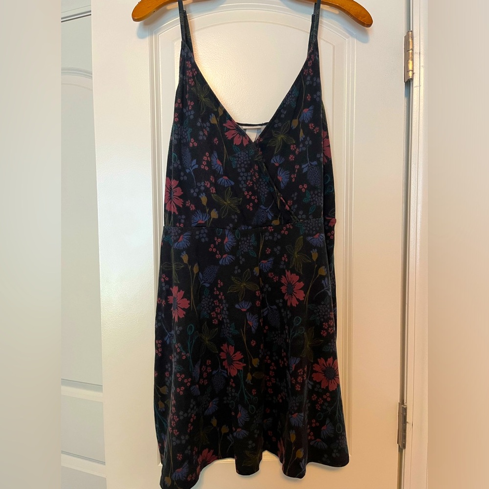 Dark floral dress 🥀